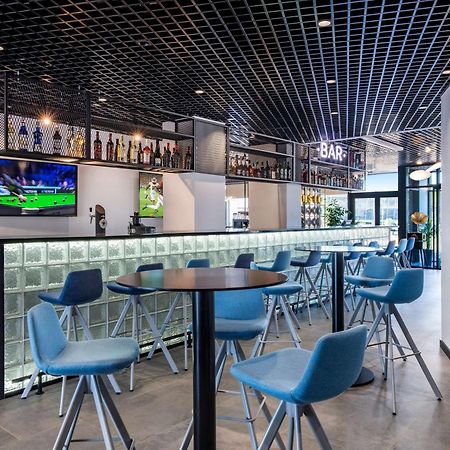 Ibis Tbilisi Airport Hotel Ngoại thất bức ảnh