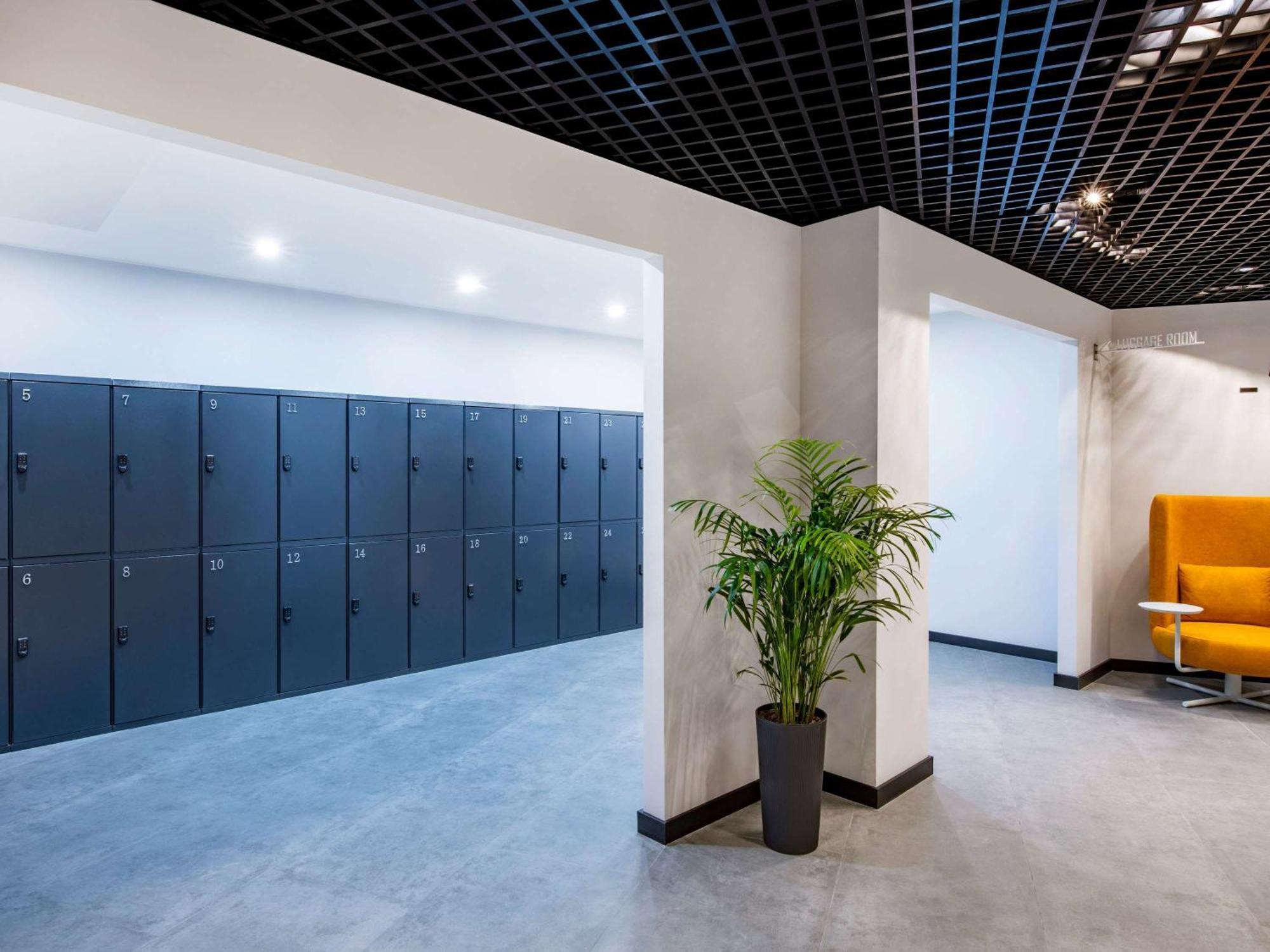 Ibis Tbilisi Airport Hotel Ngoại thất bức ảnh